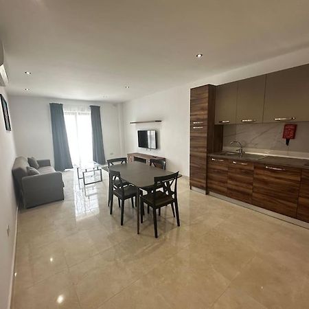 Duplex Penthouse In Gzira Sleeps 6 Apartment Exterior foto